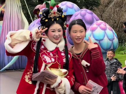 阳光谷旅游度假区,互动游戏多,新春送好礼。#贵州兴义#阳光谷旅游度假区#网络中国节·春节