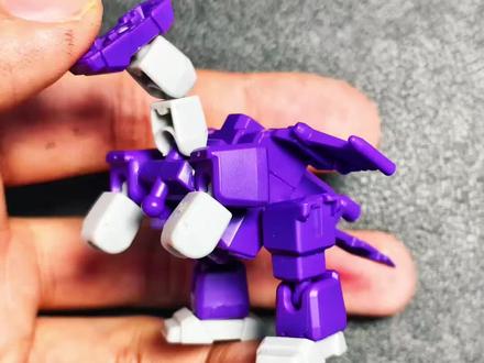 机械飞龙改良版来啦!!
#布鲁可积木人自改#布鲁可积木人#布鲁可积木人改造#布鲁可变形金刚#布鲁可变形金刚星辰版