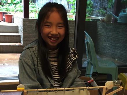 旧物回收,用木头、竹签、铁丝、床单布料等材料制作的电动窗帘。#手工diy #变废为宝 #科技小发明 #废物利用 #创意diy