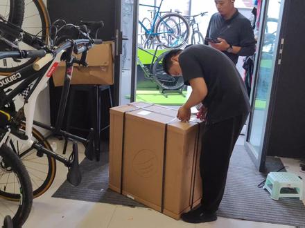 德国老王,艺术工艺,轮中之王。
#lightweight#老王轮组 #公路车轮组推荐#贵阳自行车专卖店 #公路自行车