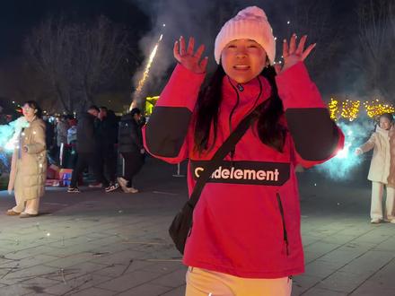 过年看烟花来葫芦古镇!真的太漂亮太震撼了!#新年烟花 #过新年放烟花 #葫芦古镇烟花秀 #葫芦古镇 #大戏烟花秀葫芦古镇过大年