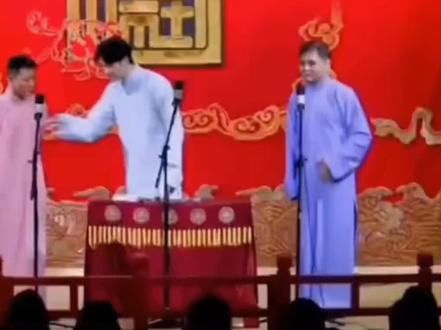 高峰栾云平合起来占谢金的便宜(一)#抖音娱乐 #德云社相声 #传统相声