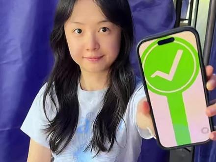 饭梅子恶心不恶心? #漆树湾烤鱼馆 去年要过年的时候高铁下来有个乘客说“漆树湾烤鱼”我5年出租车司机居然晓不得这个地方,而且断断续续接到这种外地乘客!我只能说你们是真滴上了“饭梅子”的当了,真正吃烤鱼是周家坝-天生天城或者城市中心高笋塘独一处,翻胎厂这些位置。我不是说漆树湾不好吃,但绝不是最好吃!你们自己去了看位置就懂了不必我多说,准备来万州耍的小伙伴可以参考!