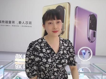 #oppo手机使用技巧 #oppo #oppo手机隐藏功能 #应用分屏 有了这个功能不要太实用,一边聊天,一边刷抖音,你觉得方便吗?学会了的朋友,评论区留言哦!