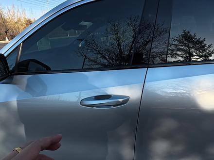 专为博越l屏幕设计的电动感应手机支架,开车看导航更安心,还支持手机无线充电,使用起来特别方便 #吉利 #博越l #博越 #博越l手机支架 #车载支架