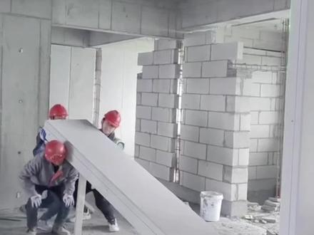 本周工作圆满结束🔚 本周工作圆满结束🔚
周末可接图纸咨询、项目对接
做ALC深化,随时找我#装配式建筑#alc板材 #ALC墙板 #经验分享#alc图纸深化