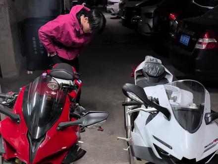 #赛600 #张雪500rr 张雪500RR实际尺寸对比!
