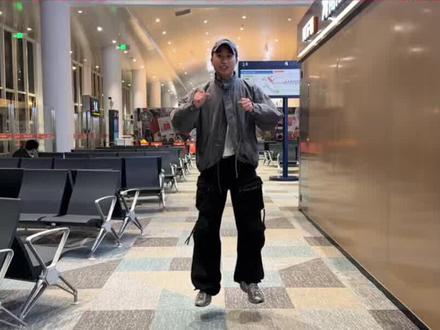 #把屏幕踩下去 怎么拍剪的呢?#剪辑教程 #拍摄