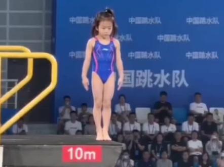 希望成绩越来越好,加油!#中国体育精神 #女子10米台跳水