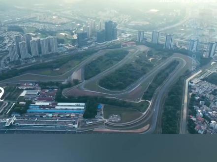 #张雪吃得苦霸得蛮 #张雪眼里全是对摩托车的极致热爱
2025年,#张雪 带着自主研发的四缸仿赛机车500RR,亮相成都天府国际赛车场,一举创下国产车最快圈速纪录。他是怎么做到的?回看2025年湖南卫视《首发》报道,答案早已写在他一路走来的每一步里。(来源:湖南卫视《首发》)