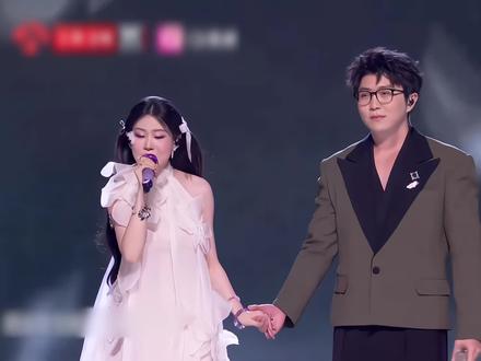 2025年大家的精神状态都挺颠的#跨年晚会