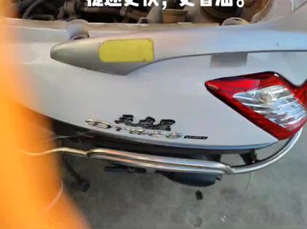 豪爵铃木
万元神车天龙星。