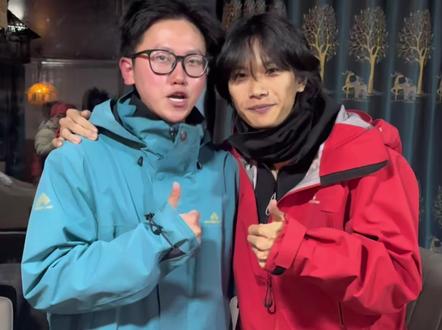 有幸成功带上花小龙 白泽 陈泽老师 爬结斯沟雪山 恭喜小龙老师成功登顶 结斯沟 拉爆向导 太强了!三位老师都很和蔼 人很亲切 兄弟们有福了 一路护航 @花小龙 @白泽(三角洲行动) @陈泽- #结斯沟 #雪山 #听雨koi领队