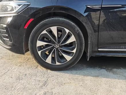 大众车刹车片更换周期和检查教程,大众车刹车片最低使用厚度 #迈腾 #帕萨特 #速腾 #朗逸 #途观l