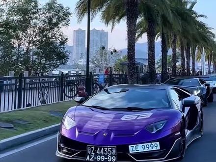 这些是什么东西啊!?租的吧!??装什么装??
#能年少有为何必大器晚成
#阿泽 #兰博基尼
#我与汽车的日常