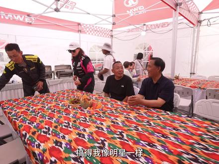于东来专程探访长城大营! #2026长城汽车环塔拉力赛 #中国坦克为梦想加速 #长城多款量产赛车参赛环塔 #于东来
