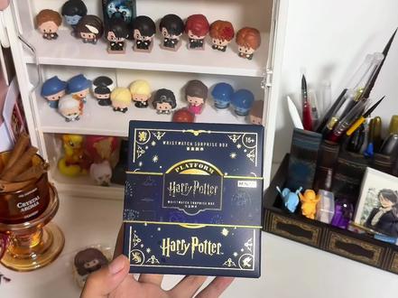 第一视角拆哈利波特联名手表🥰
#哈利波特好物 #哈利波特周边开箱 #盲盒 #第一视角 #好运锦鲤