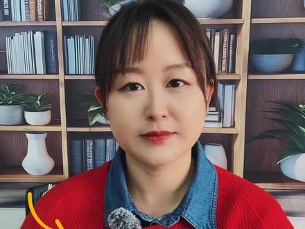 #“轮椅女孩”欣怡靠自己走进了教室 破防!轮椅女孩十年磨一步,首次独自走进教室太戳心#轮椅女孩欣怡 #暖心正能量 #秦皇岛文教