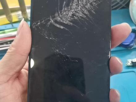 nova7 换屏,换边框,焊接显示排线座。动手能力不强的,不建议自己弄哦,修不好,反而修的更坏。#专业维修 #手机维修换屏