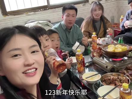 感受一下陕西西安农村的除夕。#过年 #除夕夜