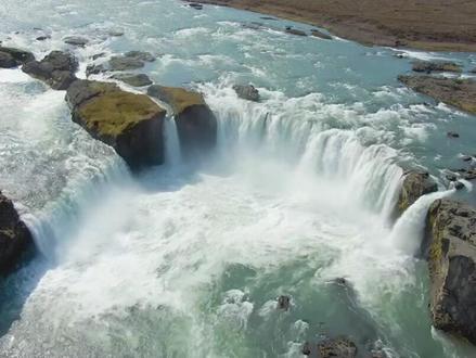 山子高科一边卖资产保命,一边传巨资接盘,市场在赌什么? #抖音精选 #干货分享 #知识分享 #热点