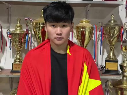 明天我将出征越南 挑战本土高手 看是他的头硬还是我的拳头硬 请河南持续关注我的比赛 我一定会把冠军带回中国带回河南!#河南滑县 #综合格斗 #自由搏击 @徐元庆 刘梦阳的教练 @🇨🇳张心博 @J.hao