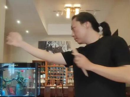 掌鞭练习,多慢练,多找感觉。
#遇见国术 #掌鞭