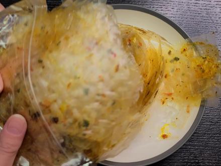 网络奇葩辣条!真不是塑料片吗? #奇葩辣条 #透明辣条 #霸王丝 #变态鞋底 #奇葩美食