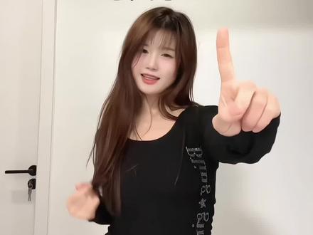 这么帅又简单的星奇摇宝宝们确定不跳一个吗💃#卡节奏 #丝滑 #星奇摇 #一学就会系列 #卡点舞