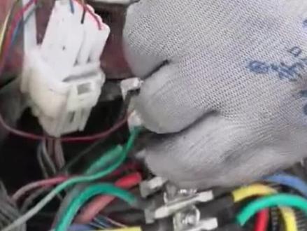 #发动机安装 宗申EH系列三轮车安装接线视频(三)