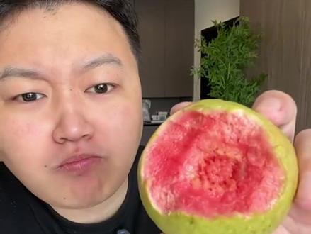看别人吃的那叫一个美味…🤮🤮#零食测评 #芭乐