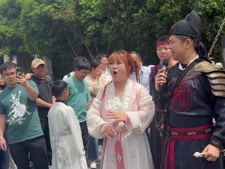 宝娟儿,我嗓子幻痛了#来宋城才懂E人真的先享受世界 #杭州宋城 #宋城千古情 #我回大宋 #杭州被宋城具象化了