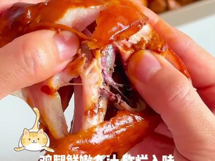 名《贵女抄袭》超长版~未侵权~原文已完结~ #诗会上寒门未婚夫爱上了 #诗会上寒门未婚夫爱上了抄袭我诗词的丫鬟后续 #诗会上寒门未婚夫爱上了抄袭我诗词的丫鬟大结局 #裴玄琅柳春桃沈卿宁姝后续 #裴玄琅柳春桃沈卿宁姝大结局 裴玄琅柳春桃沈卿宁姝配享太庙 诗会上,寒门未婚夫爱上了抄袭我诗词的丫鬟,执意要与我退婚。我当众揭发了丫鬟,她羞愤上吊。后来,裴玄琅向我父兄磕头认错,重新求娶了我。直到我生产当日,在我父兄扶持下得掌大权的裴玄琅竟为了给丫鬟报仇,屠我相府满门,我被吓得难产血崩而亡。