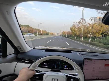 变道没侧倾?大满配极氪9X提车啦! #极氪9X