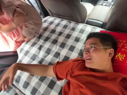 自驾游轿车当房车用,比亚迪秦无损改装,睡一家三口没问题
