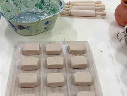 哎呀!不能摸,我这可是要卖的 #霉豆腐 #搞笑 #毛豆腐 #打工人日常 #抽象