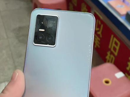 vivo手机电池发烫不耐用教你解决#手机使用技巧 #干货分享 #数码科技 #同城热榜