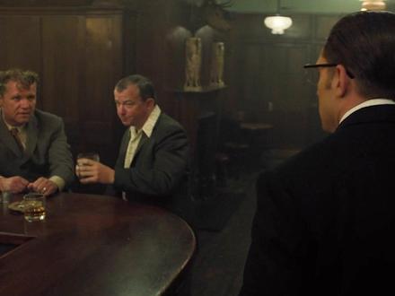 子弹爆头与打穿心脏,哪个死亡更快? #科普 #中弹