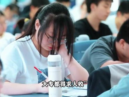 这是真正的万里挑一,150分不是他上限,而是试卷只有150分 #零基础看懂全球 #全球创作者计划 #青年创作者成长计划