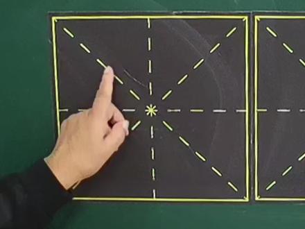 “断”繁体字,捧月三更断(新),绞丝的穿叉及大小要明白。