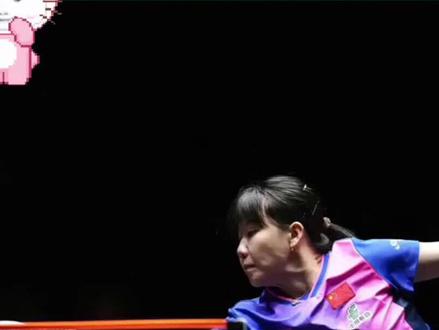 朱雨玲时隔多年重返巅峰,4-2击败小将陈熠,夺得WTT美国大满贯女单冠军,打破冠军荒。
自2024年9月复出以来,朱雨玲经历了职业生涯的低谷期,但她在WTT美国大满贯赛上的表现令人瞩目。在决赛中,朱雨玲以4-2战胜了中国小将陈熠,夺得了职业生涯首个WTT大满贯冠军。这场胜利不仅证明了朱雨玲的实力,也让她再次成为国乒不可忽视的力量。此前,朱雨玲在4月份的WTT太原常规挑战赛中曾被陈熠零封,但这次决赛中,朱雨玲展现了她的坚韧和经验。比赛过程跌宕起伏,朱雨玲在落后的情况下成功逆转,赢得了这场宝贵的胜利。朱雨玲的复出之路充满坎坷,但她最终用实际行动证明了自己的实力,为中国乒乓球运动带来了新的希望。#朱雨玲 #上热门🔥上热门 #体育精神 #抖音推广 #竞技体育 为中国体育健儿加油点赞