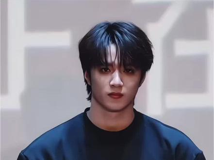 命运一定不会亏待这样一个真诚努力的孩子#刘耀文#镖人 视频中文字cr:小狗乳牙