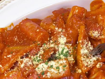 糯叽叽的罗杰炒年糕!
#炒年糕 #糯叽叽 #美食教学