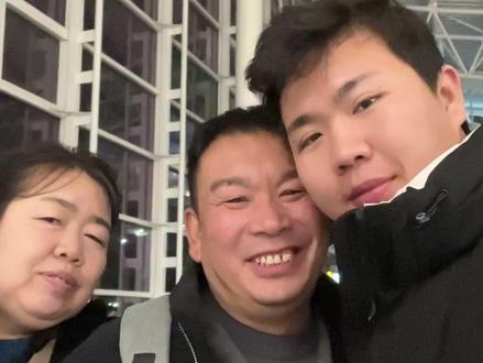 从明天起, 做一个幸福的人
喂马, 劈柴, 周游世界#vlog