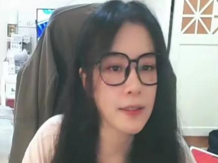 炉石传说 - 新版图腾多系进化萨?可能是最丝滑的萨满卡组 炉石传说 - 改良版图腾多系进化萨?新版本答案?补丁过后还是法师的天下,真的打不过法师!#炉石传说 #炉石传说国服 #炉石传说雪妍 #炉石传说天梯 #炉石
### 不爱了
# 职业:萨满祭司
# 模式:标准模式
# 天马年
#
# 2x (1) 水宝宝鱼人
# 2x (1) 立体书
# 2x (1) 萨尔的礼物
# 1x (1) 飞行员帕奇斯
# 2x (2) 仙人掌割水工
# 2x (2) 伞降咒符
# 2x (2) 可靠陪伴
# 2x (2) 异教低阶牧师
# 1x (2) 电流导联
# 1x (2) 针岩图腾
# 1x (2) 麦芽岩浆
# 1x (3) 悠闲的曲奇
# 1x (3) 戈贡佐姆
# 2x (3) 混搭图腾师
# 2x (4) 后台保镖
# 1x (5) 恋旧风潮
# 1x (6) 雷霆之神高戈奈斯
# 1x (6) 风领主的管号
# 1x (0) 奇利亚斯豪华版3000型
# 1x (0) 奇利亚斯豪华版3000型
# 1x (3) 输能模块
# 1x (4) 计数模块
# 2x (7) 炫目演出者
#
AAECAaoICvboBY31BemVBpyeBsekBpy4BqTABvzABrrOBqXTBgrl5AXe6QWzjQbDjwbQngaopwbrqQa/vgbWwAbR0AYAAQPzswbHpAb2swbHpAbo3gbHpAYAAA==
#
# 想要使用这副套牌,请先复制到剪贴板,然后在游戏中点击“新套牌”进行粘贴。