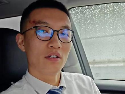 后视镜折叠怎么设置我来告诉你!#抖音汽车 #汽车 #汽车销售日常 #广汽丰田 #一汽丰田