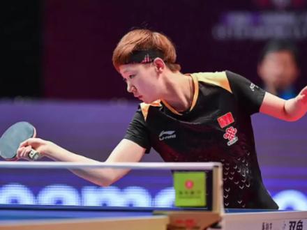 解说过度聚焦张本美和!球迷为王曼昱鸣不平#国乒 #上热搜 #王曼昱 #张本美和 #解说