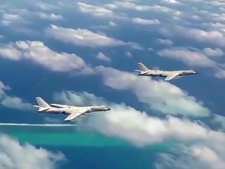 解放军位中国黄岩岛战备警巡, 多艘驱逐舰出动 轰-6K挂弹飞行,菲方划设演习区域非法无效@大象新闻主持人王轶 #大象主播说