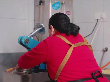 格拉条长 格拉条香 一天不吃想得慌 阜阳人最爱的面条 #格拉条 #格拉条会保佑每个阜阳的孩子 #安徽美食 #面条的神仙吃法