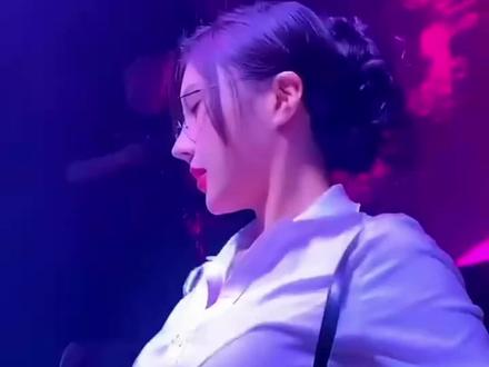 Let’s go 🚀我的DJ打串音乐又来了😜对DJ是非常热衷的!哈哈..来..一首外语开始🚀也是一首外语收尾